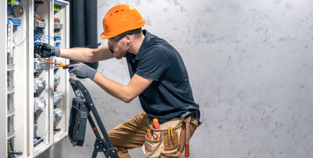 Best Electrical Contractors for Businesses  in Lynwood, IL